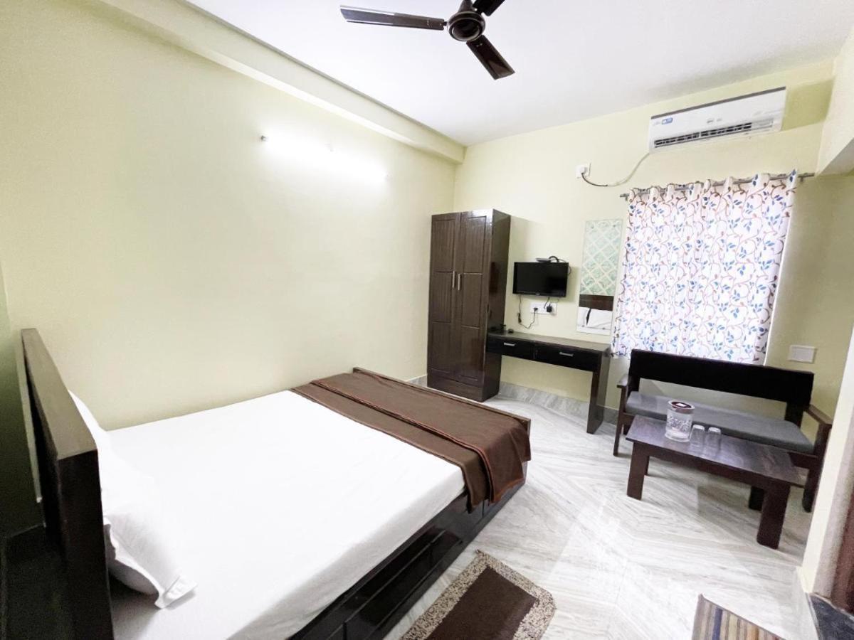 Dubby Indian Hotel Inn ! Puri Esterno foto